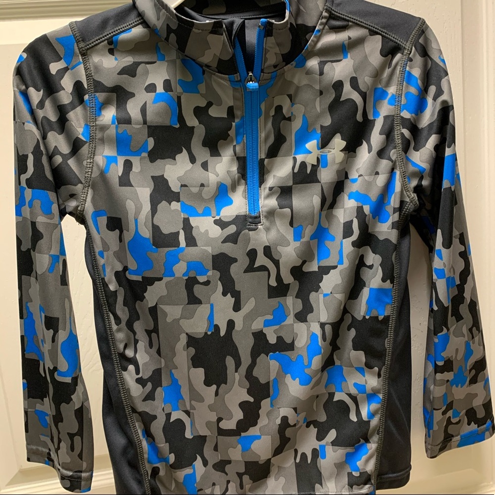 Under Armour boys size 6